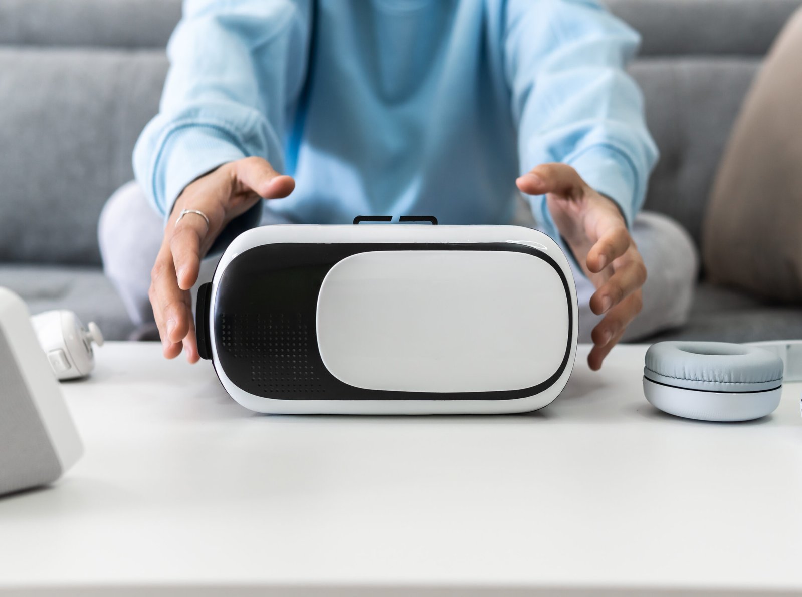 online electronics store