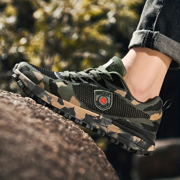 [Lightweight] Men's Lightweight Sports Shoes | Low Top Lace-up | Anti-slip and Lightweight | Outdoor Activities | All Year Round - Image 2