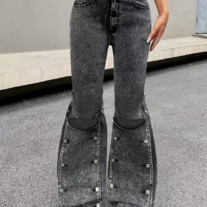 Stylish Relaxed Fit Denim Jeans - Women Jeans with Zipper Button Closure, Street Style, Soft Washed Fabric, and Comfortable Loose Leg Design - Perfect for Casual Daily Wear