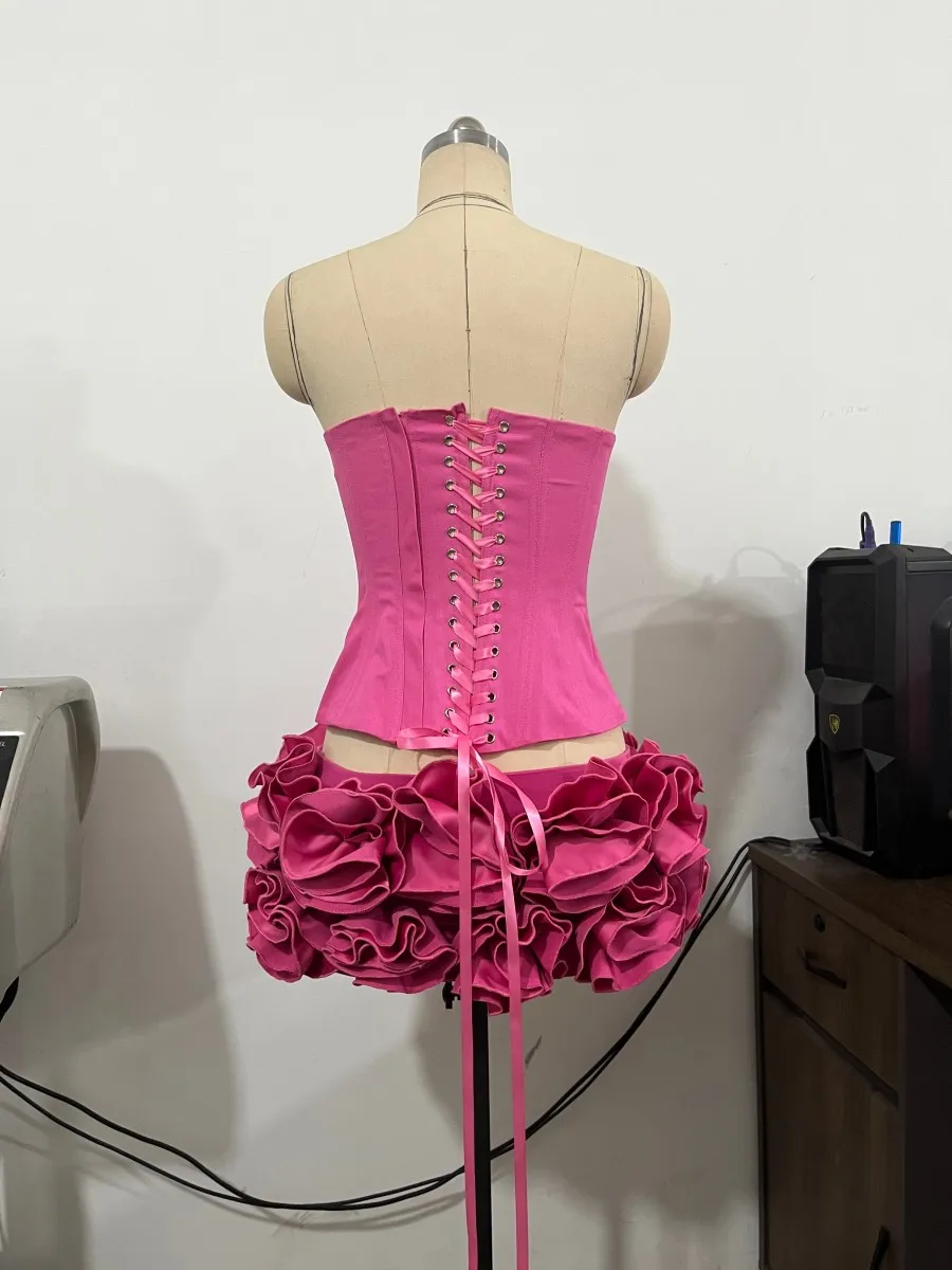 SS2367 Hot Fashion Summer Sleeveless Two Pieces Set Sexy Tops Matching Flowers Mini Skirt Women Two Pieceset - Image 4