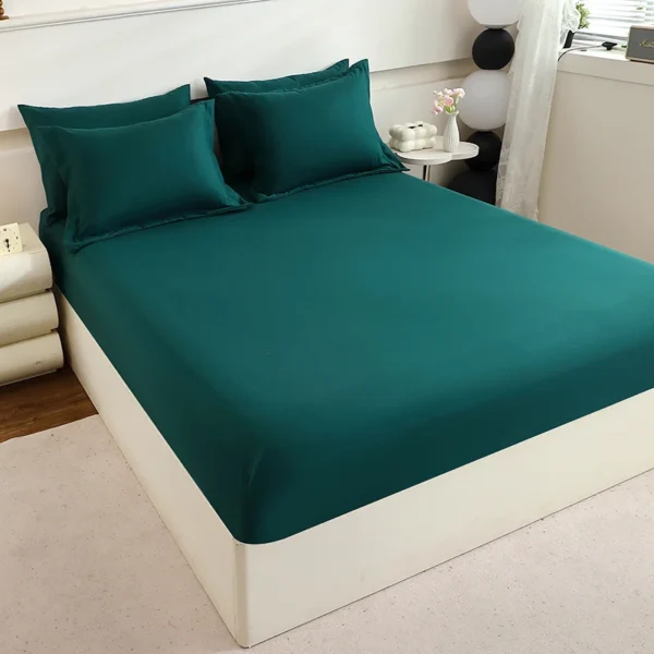 7-Piece Mattress Topper Comforter and Pillowcases Flat Sheet Set Premium Bedding for Comfort and Relaxation - Image 5
