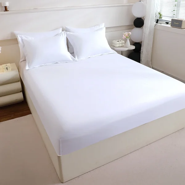 Premium 7-Piece King Bedding Set Durable Polyester Includes Mattress Topper Pillowcases Flat Sheet for Relaxation Simple - Image 4