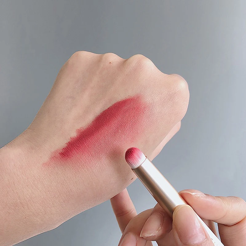 Lipstick Brush Concealer Round Head Lip Brush With Cover Carry Lid Soft Synthetic Lip Gloss Smudge Makeup Brush Cosmetic - Image 3