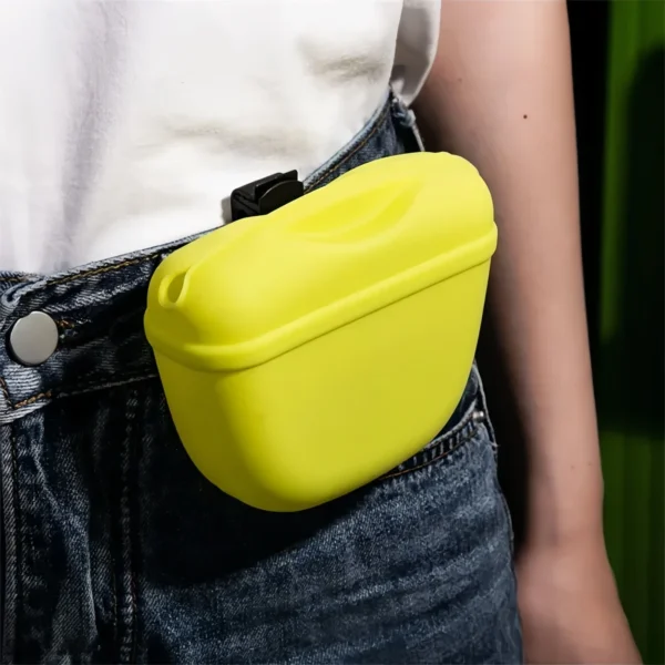 Pet Treats Bag - Leak-proof silicone training bag with buckle clip, portable outdoor feeding training dog-tan - Image 6